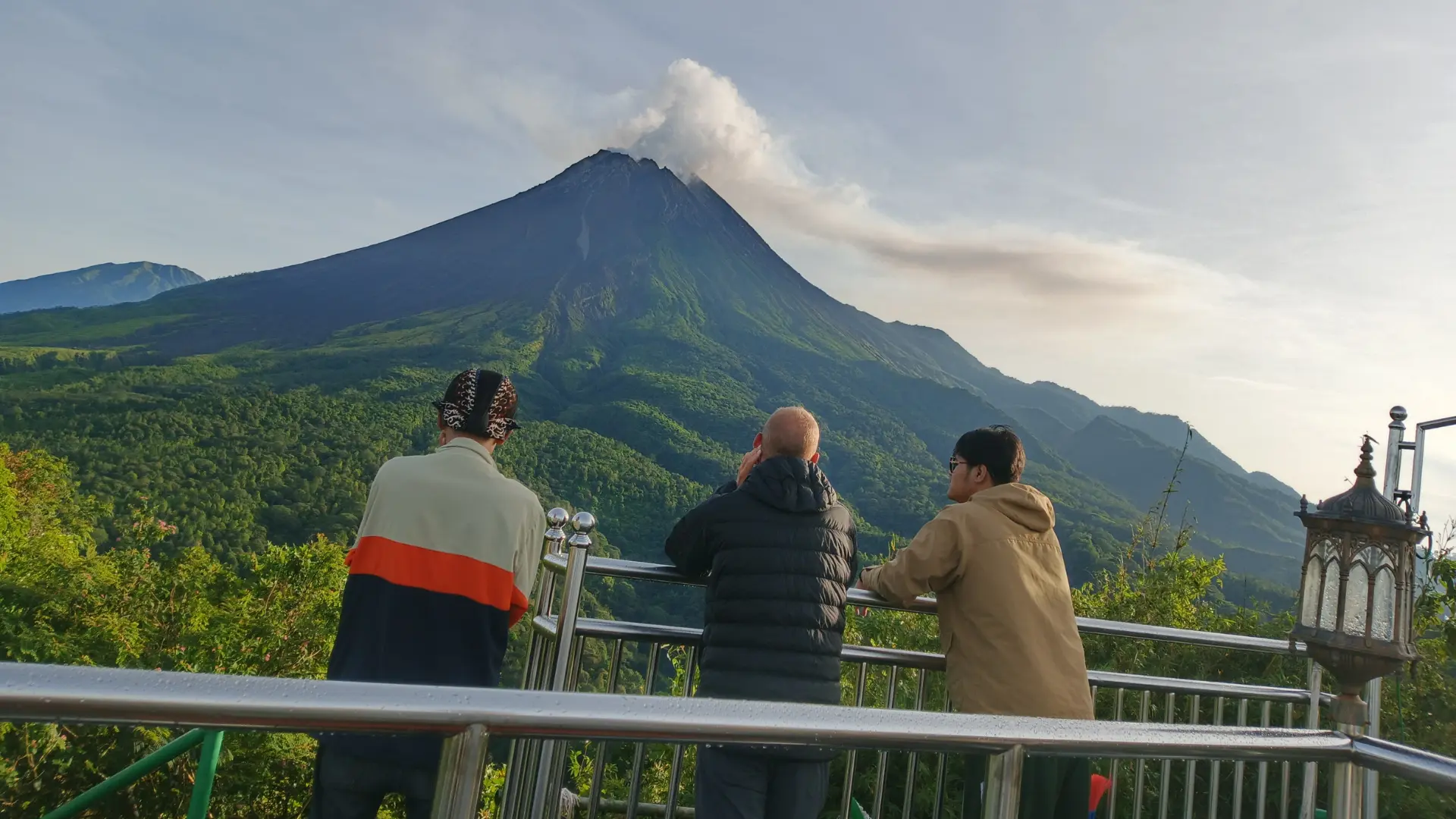 Sunrise Merapi Lava View - Hiking